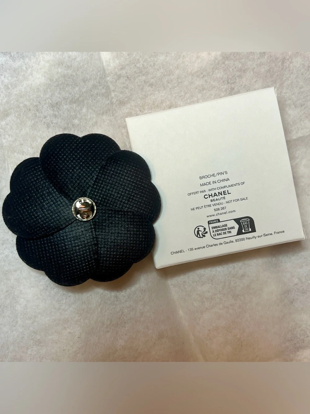 CHANEL Novelty Holiday 2025 Navy Sparkle Camellia Flower Pin